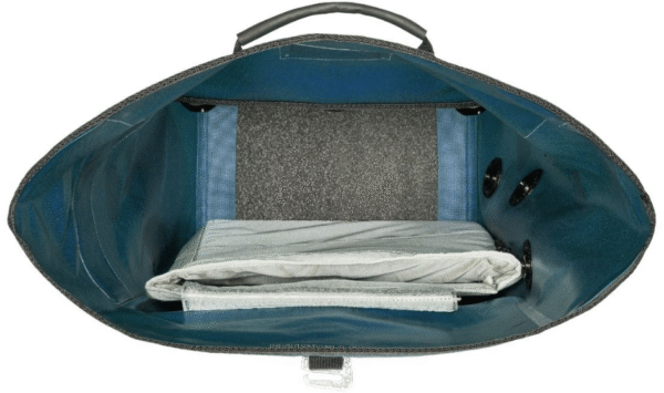 0178A830-B069-4320-9AC2-B0426853B44C