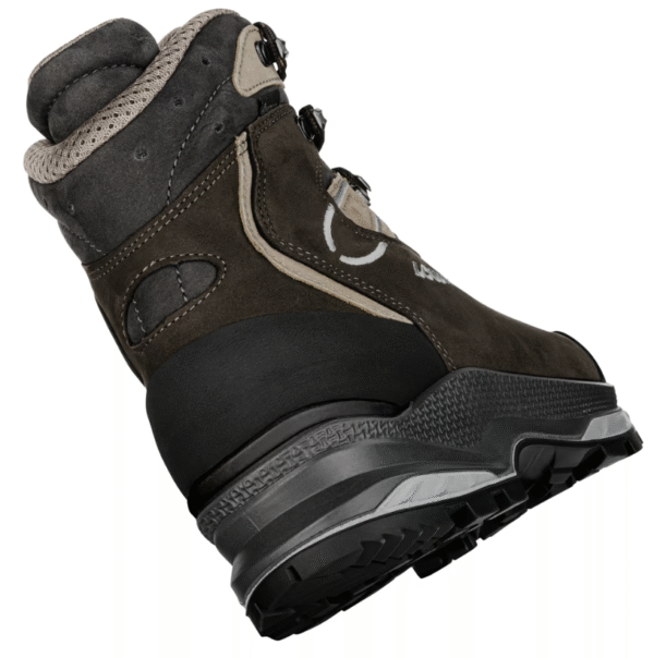 0B11EE2A-D148-49C3-B45E-2329BA41F757