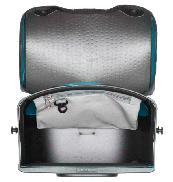 185A31B7-21D0-4605-BE95-470DD60CD727