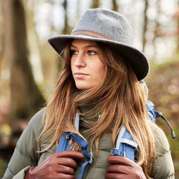 4910C25B-BABF-491B-BE78-59345AA62097