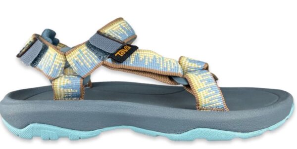 4B996D8D-69CA-430A-B38D-E90A7FEC9CB6