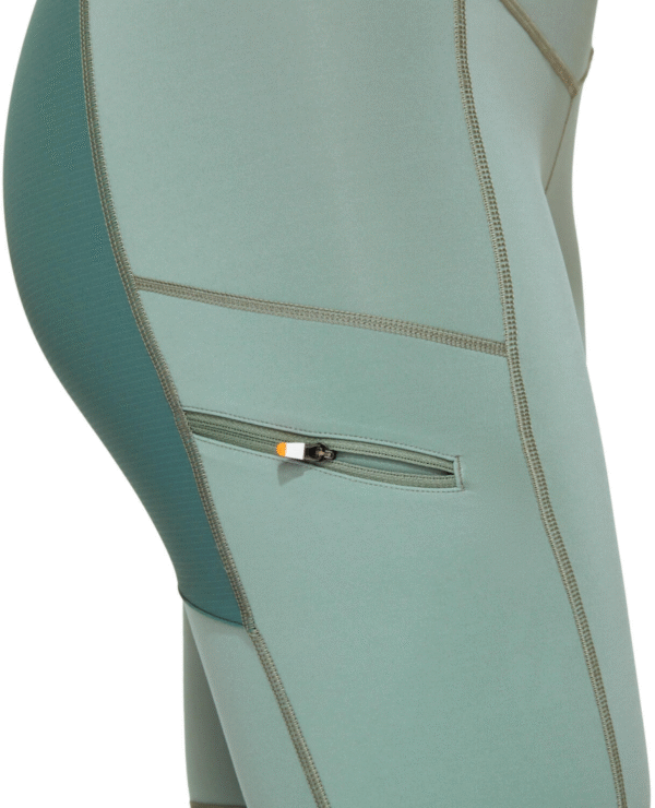 566E390F-9022-44E4-8DCC-9CD84246B1D6