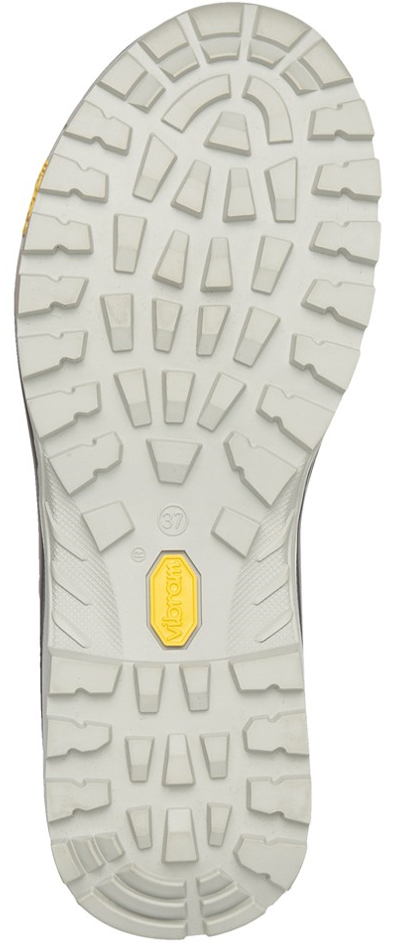 7430455F-6925-4A7D-B01A-B77AE2A15959