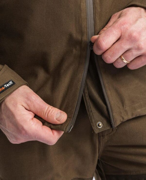 85091CCB-5C31-47BD-A04C-9B29A12BC73D