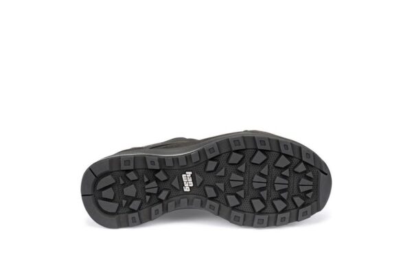 B1CBF5F2-0726-4C0A-AFAD-7565D21C183B