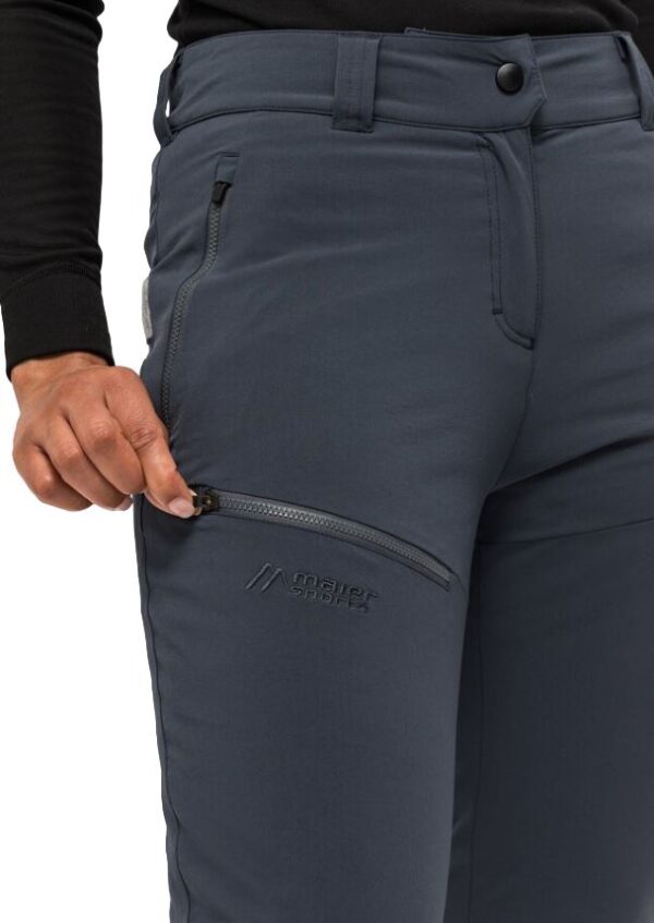 C8AA629C-090B-4B85-95DB-25D20BC82FD6