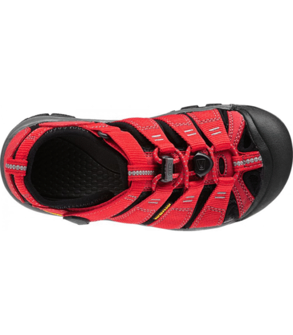 D9315677-57ED-4A73-BDA5-30B992EE17E1