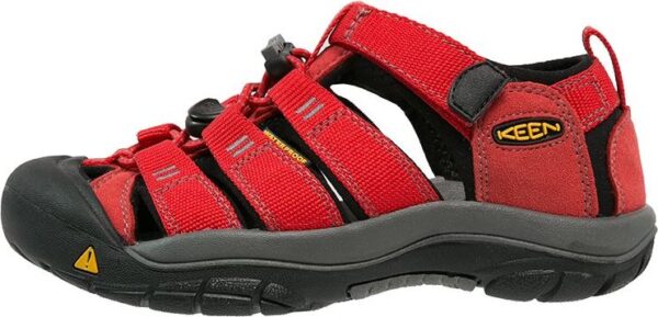 E5D5F57D-F3F0-4DD2-904F-21D7E9B07E1F