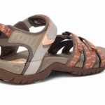 FA59C2A2-980C-4F40-BF20-BC59502701CA